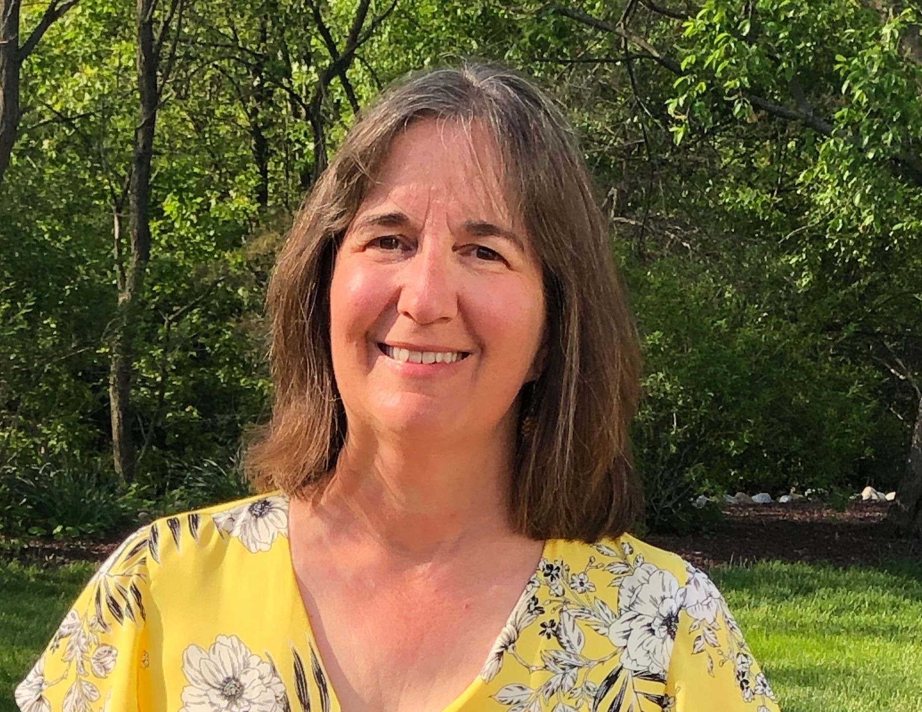 Closeup photo of Julia Rakeshaw